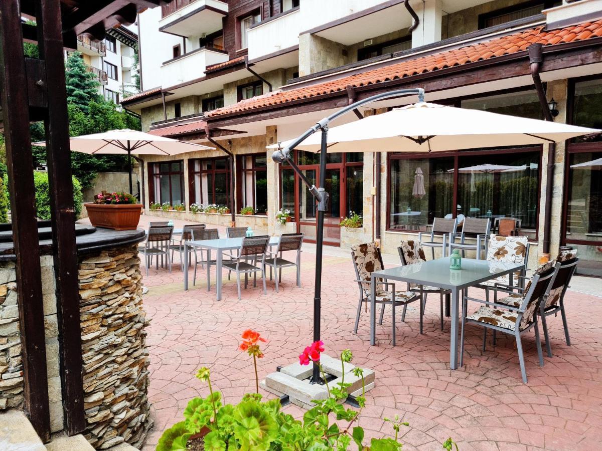 Apart Hotel Orbilux Bansko Bagian luar foto